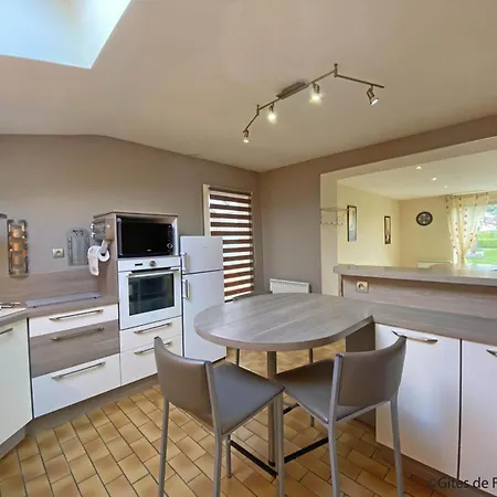 Maison De Charme En Granit Avec Jardin Clos, Tout Inclus, Pres De Domfront - Fr-1-497-190 Ferienhaus