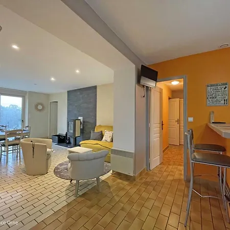 Maison De Charme En Granit Avec Jardin Clos, Tout Inclus, Pres De Domfront - Fr-1-497-190 * Saint-Mars-d'Egrenne