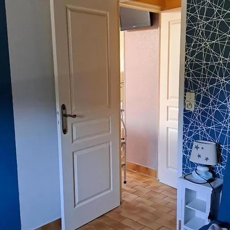 Ferienhaus Maison De Charme En Granit Avec Jardin Clos, Tout Inclus, Pres De Domfront - Fr-1-497-190