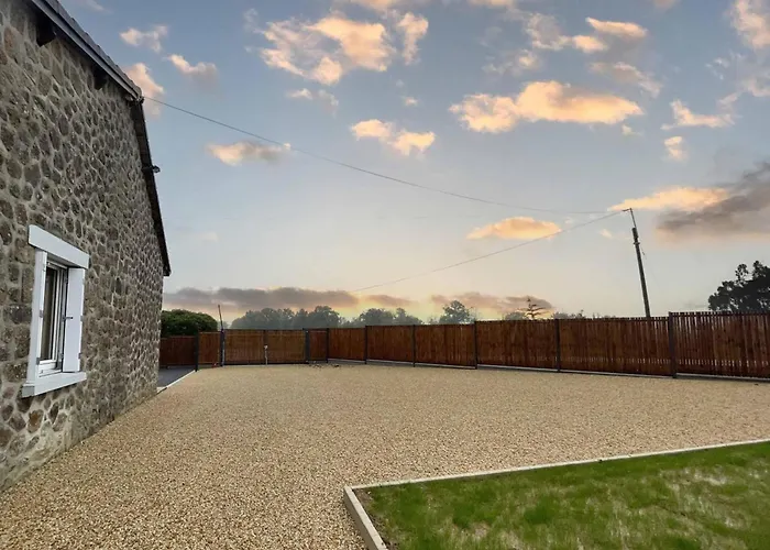 Casa vacanze Maison Indépendante Pour 7 Au Calme Avec Jardin - Fr-1-497-190