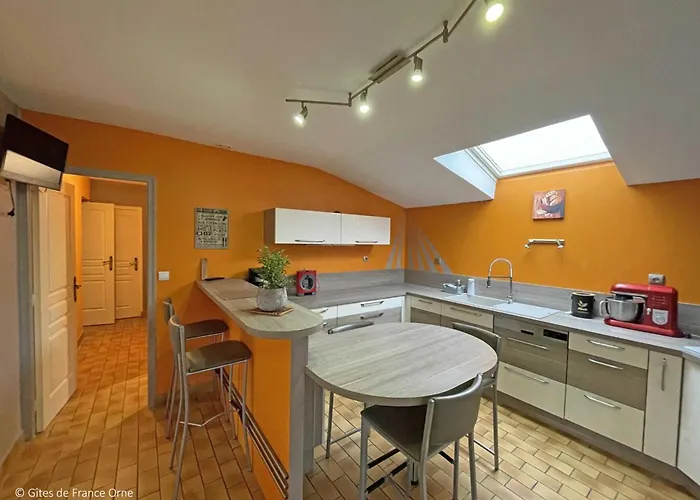 Maison Indépendante Pour 7 Au Calme Avec Jardin - Fr-1-497-190 *