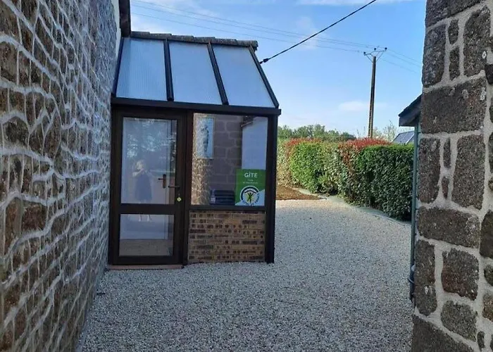 Σπίτι διακοπών Maison De Charme En Granit Avec Jardin Clos, Inclus, Pres De Domfront - Fr-1-497-190 *